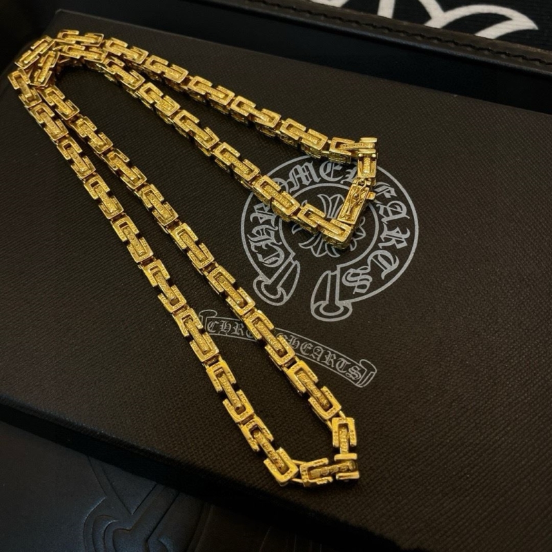 Ch*0me He**ts necklaces